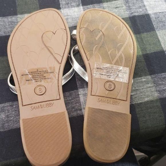 Sam and Libby Silver Thong Low Heel Snakeskin Sandals Flip Flops Size 8 - Picture 7 of 7